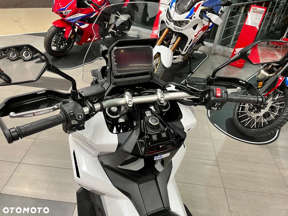 Honda X-ADV - 16
