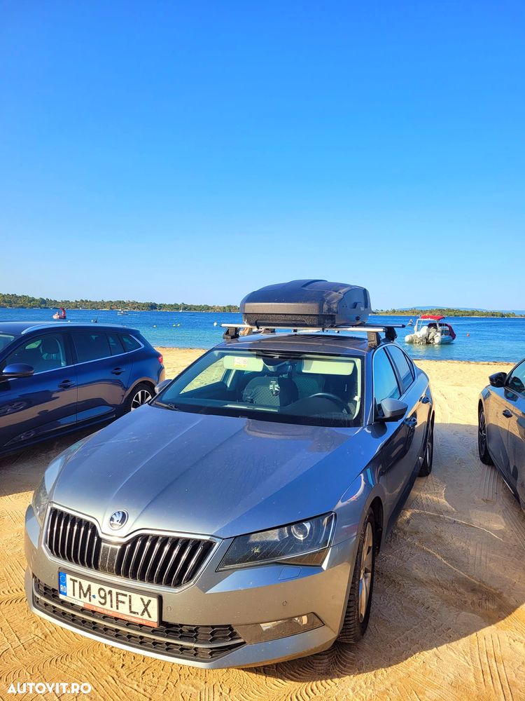 Skoda Superb 2.0 TDI DSG Ambition - 1
