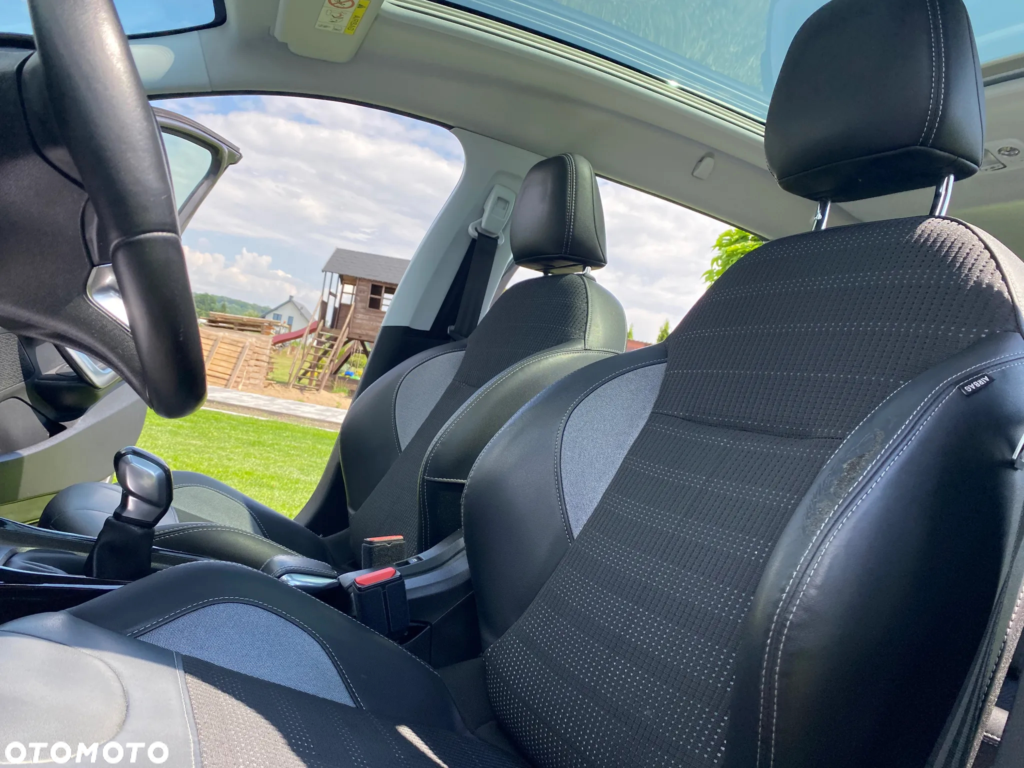 Peugeot 2008 1.2 Pure Tech GPF Allure S&S - 31