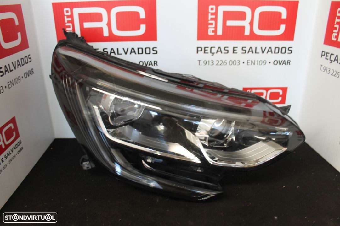 Farol Renault Megane IV - 1