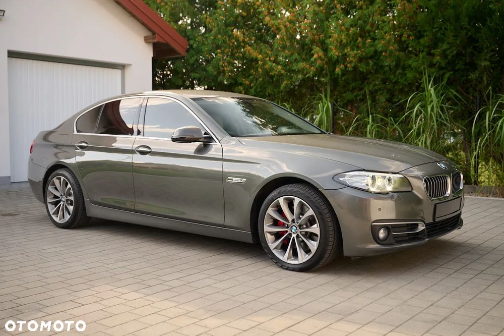 BMW Seria 5 525d xDrive Modern Line - 13