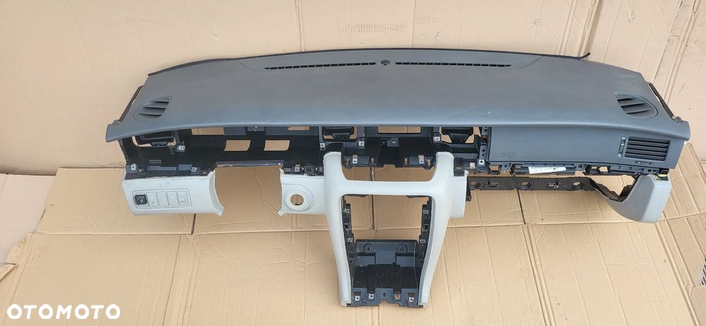 KONSOLA DESKA KIA OPIRUS - 2