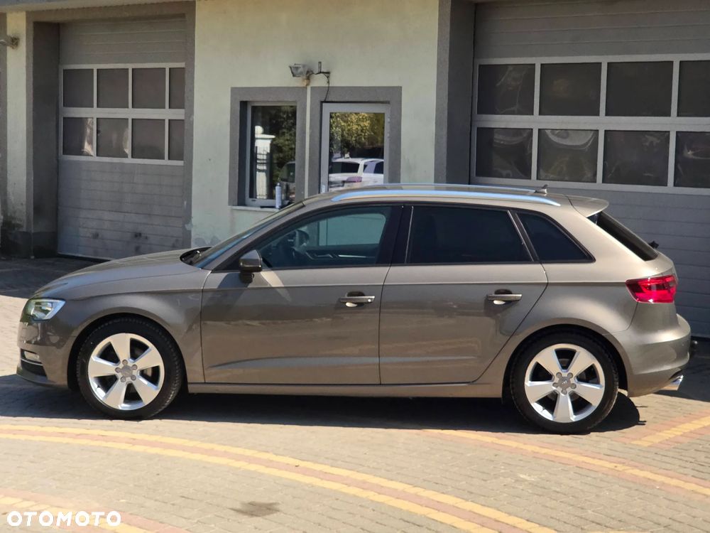 Audi A3 Sportback 2.0 TDI (clean diesel) quattro Ambiente - 10