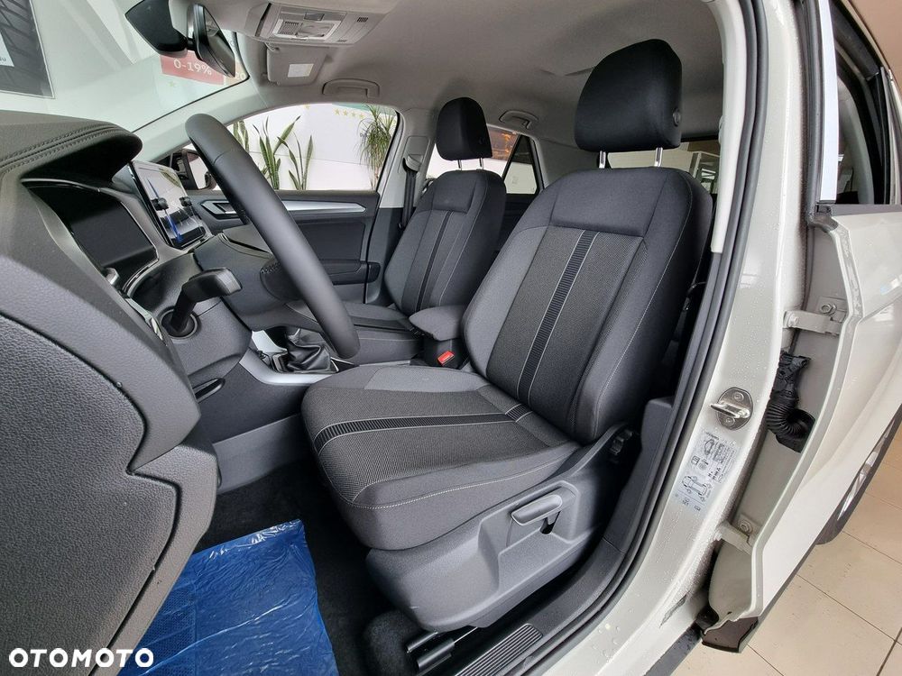 Volkswagen T-Roc - 9