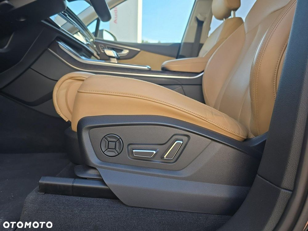 Audi Q7 - 19