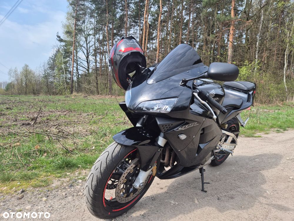 Honda CBR - 3