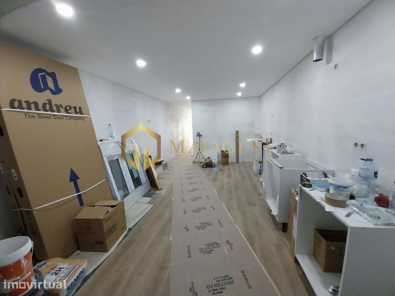 Moradia T3 totalmente renovada em Vilar do Paraíso - Grande imagem: 2/11