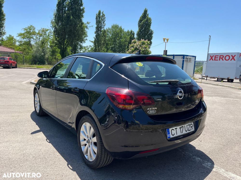 Opel Astra 1.7 CDTI Cosmo - 5