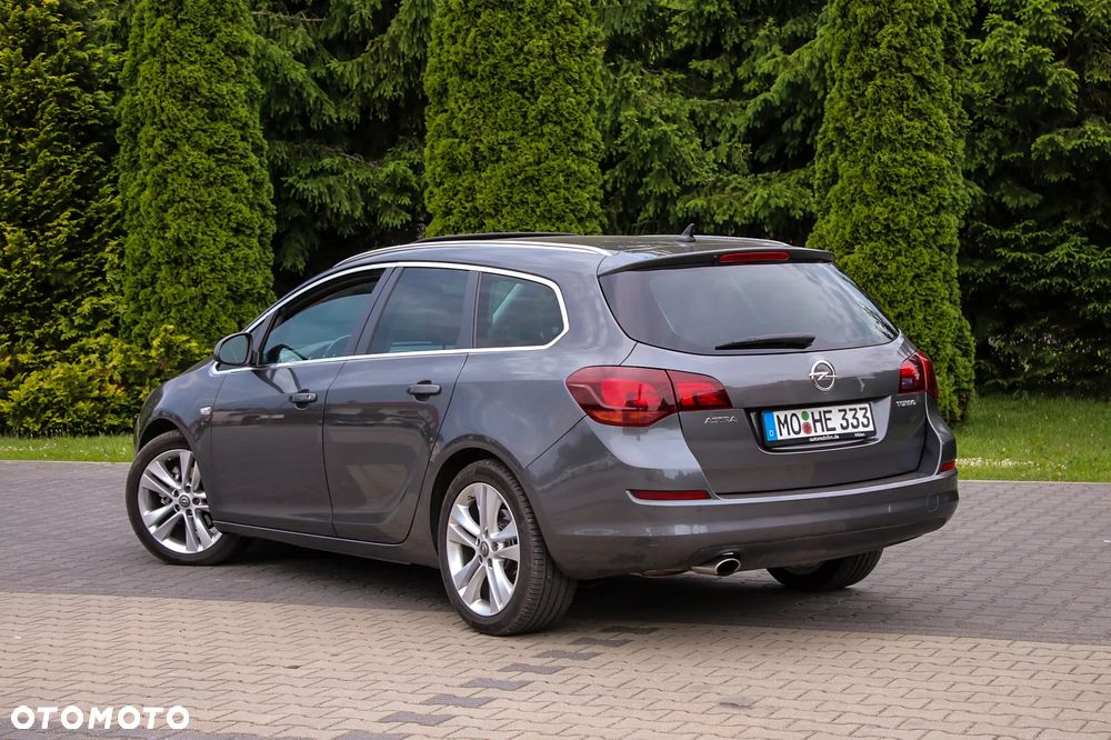 Opel Astra 1.6 Turbo Automatik Cosmo - 14