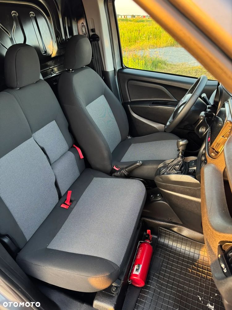 Fiat Doblo - 22