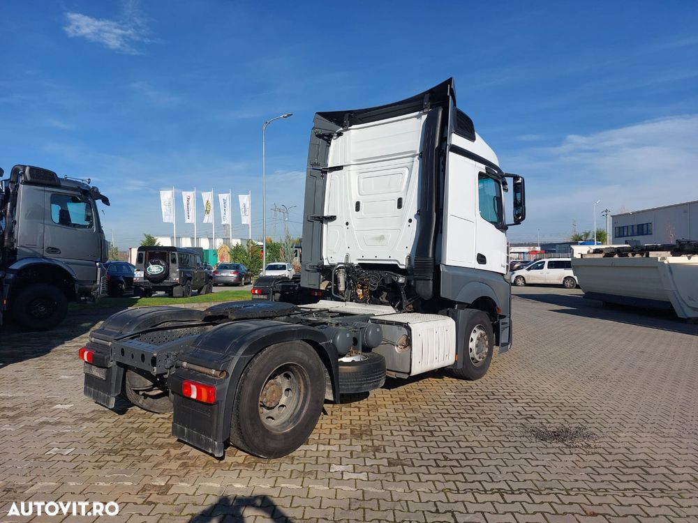 Mercedes-Benz ACTROS - 2
