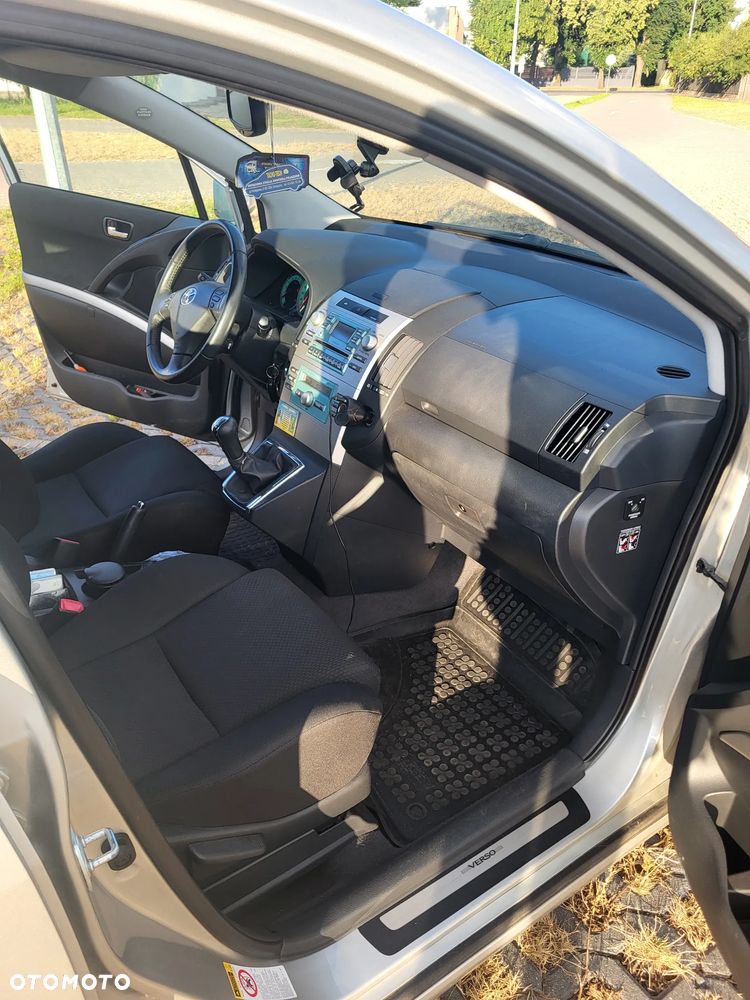 Toyota Corolla Verso 1.8 Sol 7os - 7