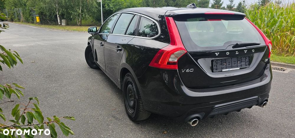 Volvo V60 D4 Drive-E Dynamic Edition (Momentum) - 2