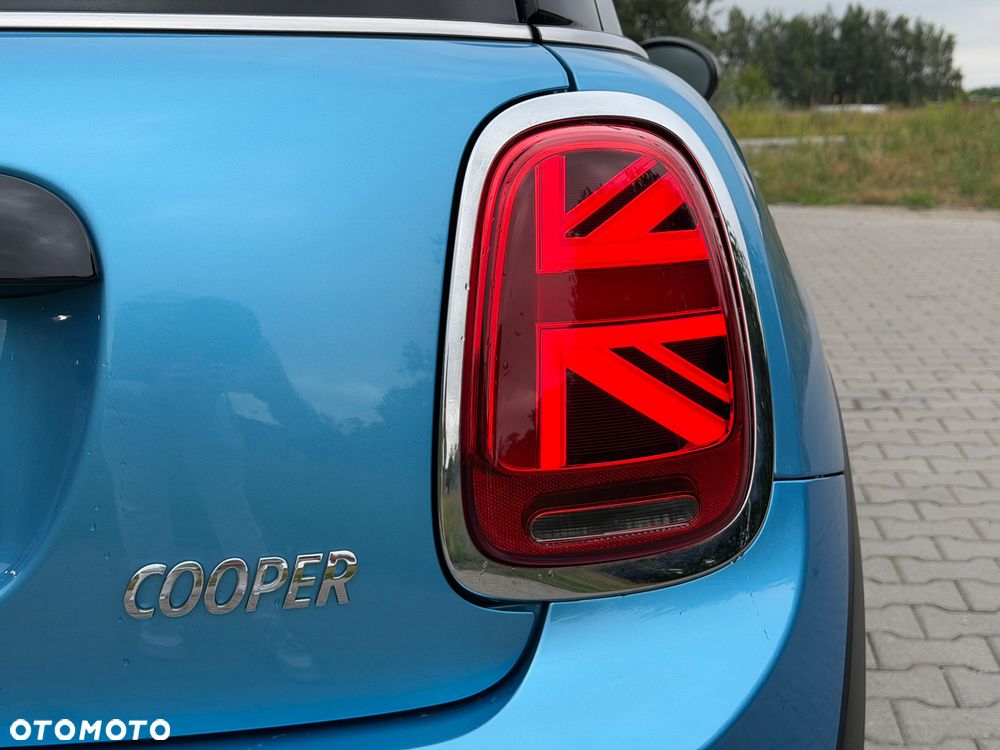 MINI Cooper Standard - 4