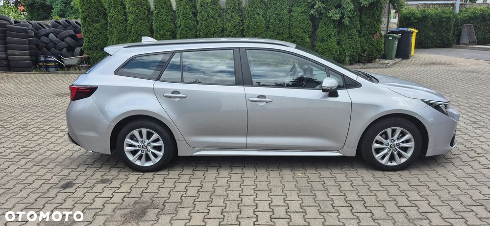 Toyota Corolla - 4