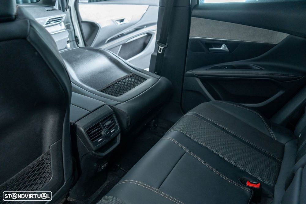 Peugeot 3008 1.6 Hybrid GT e-EAT8 - 28