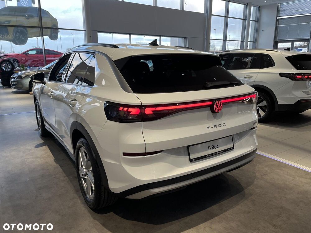 Volkswagen T-Roc - 17