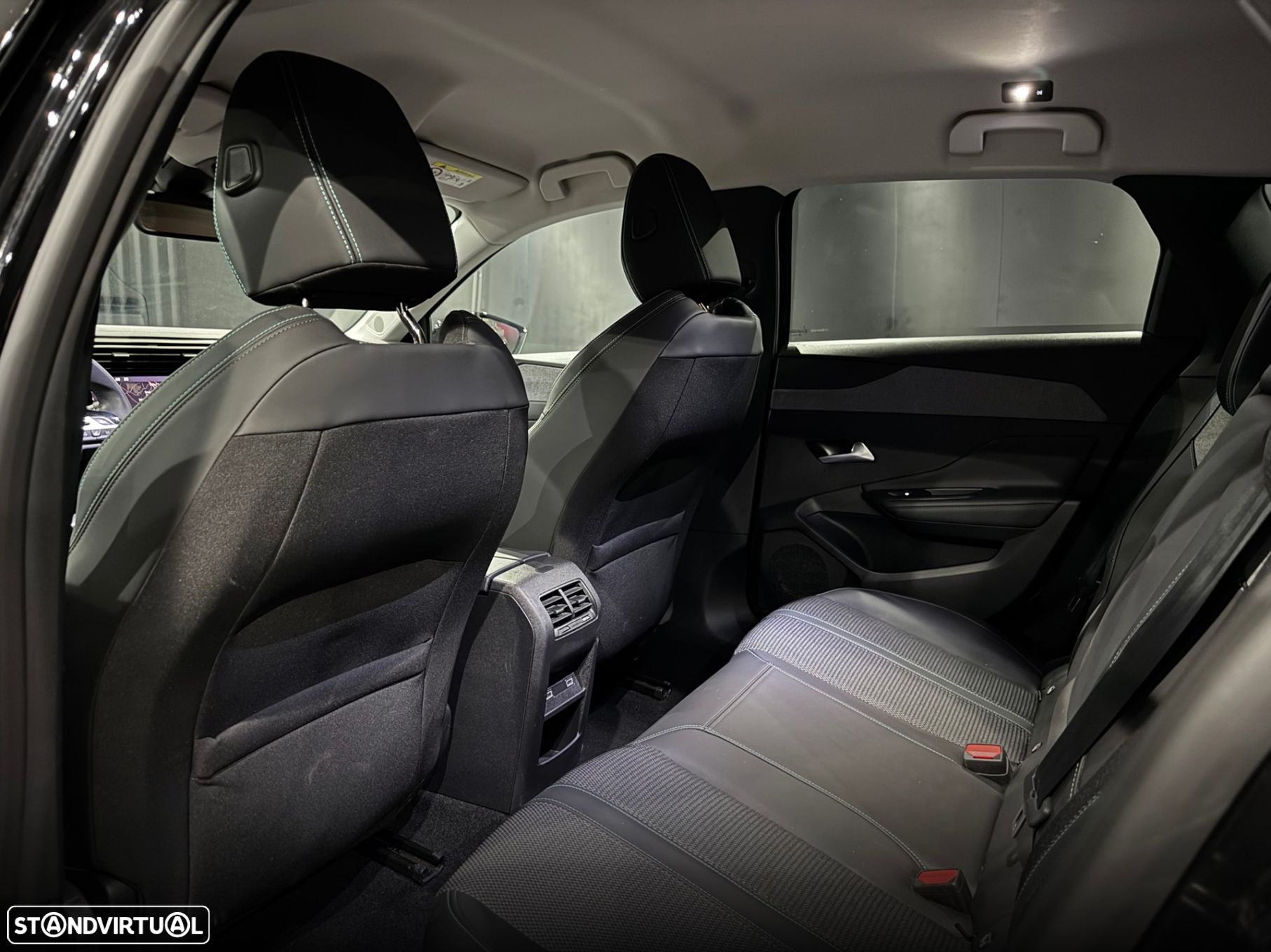 Peugeot 308 SW 1.5 BlueHDi Allure Pack EAT8 - 29