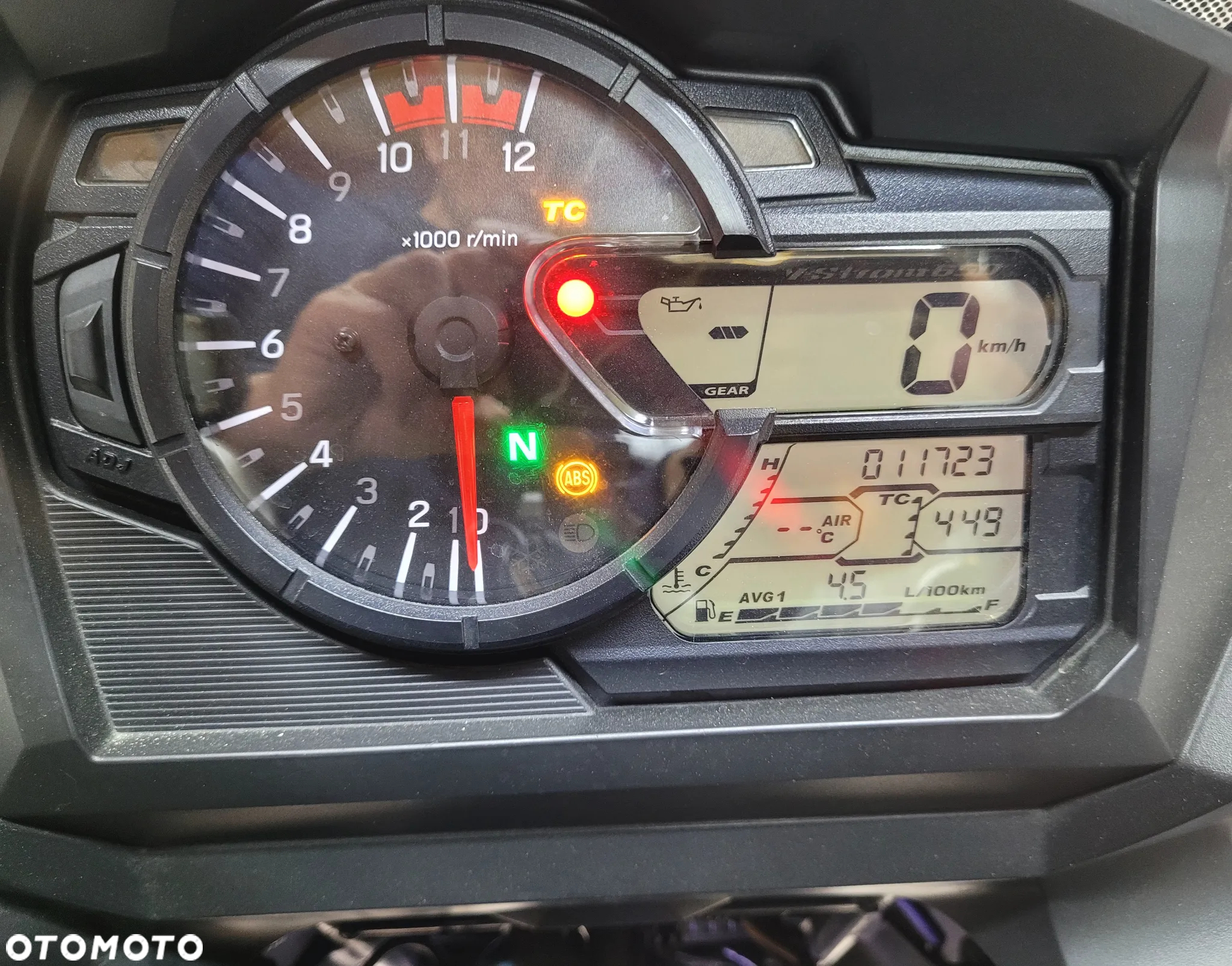 Suzuki V-STROM - 38