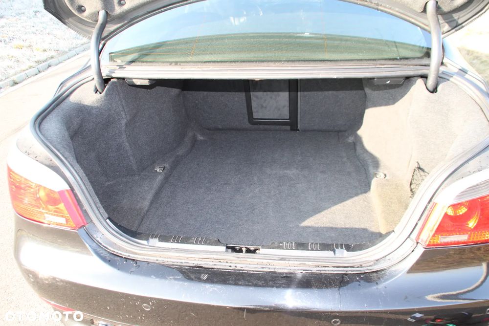 BMW Seria 5 - 12