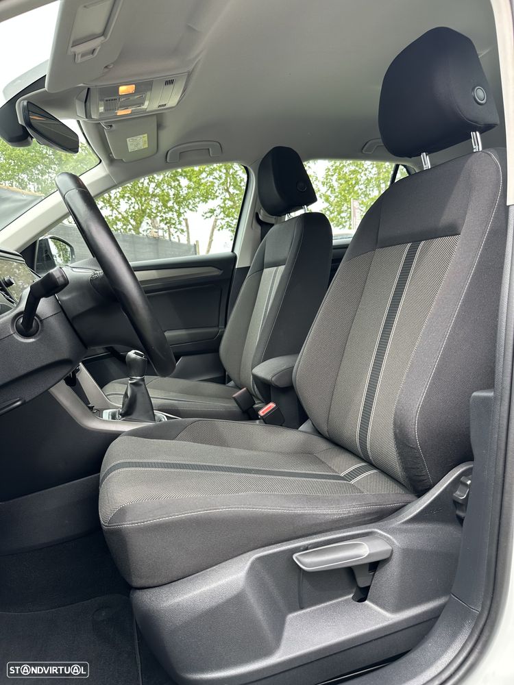 VW T-Roc - 28