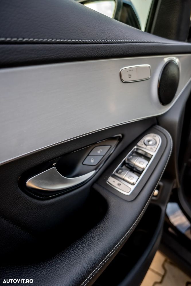 Mercedes-Benz GLC Coupe 300 de 4Matic 9G-TRONIC AMG Line - 17