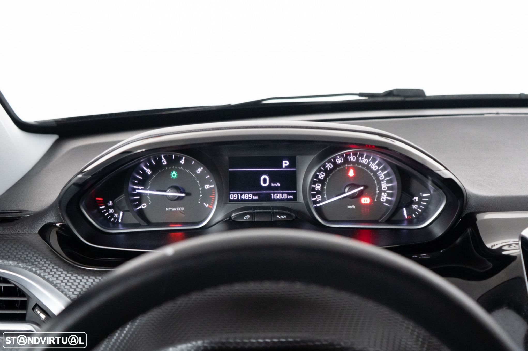 Peugeot 208 1.2 PureTech Allure EAT6 - 24