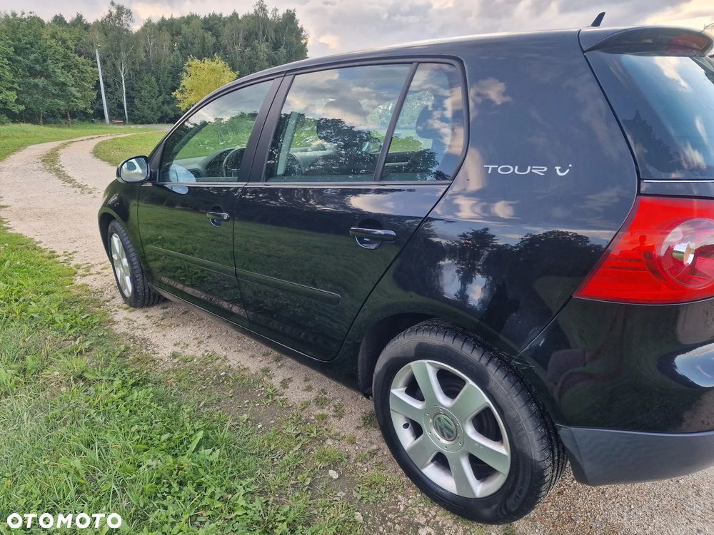 Volkswagen Golf 1.9 TDI DPF Tour - 5