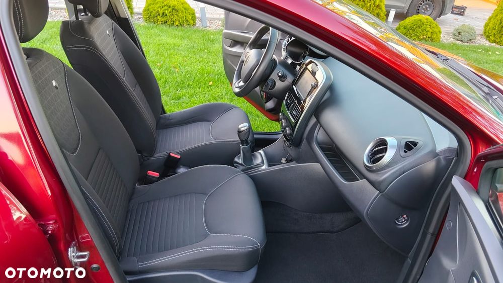 Renault Clio 1.2 16V 75 LIMITED - 28