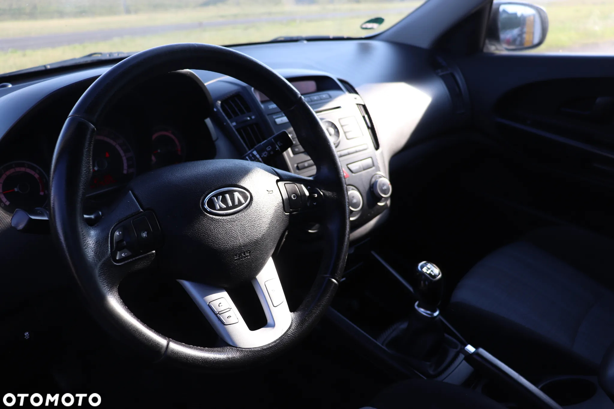 Kia Ceed 1.4 CVVT Attract - 28
