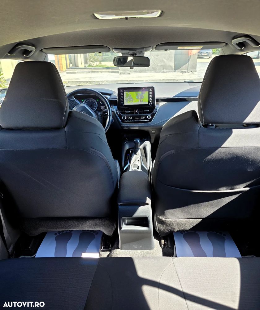 Toyota Corolla 1.8 Business Edition - 27