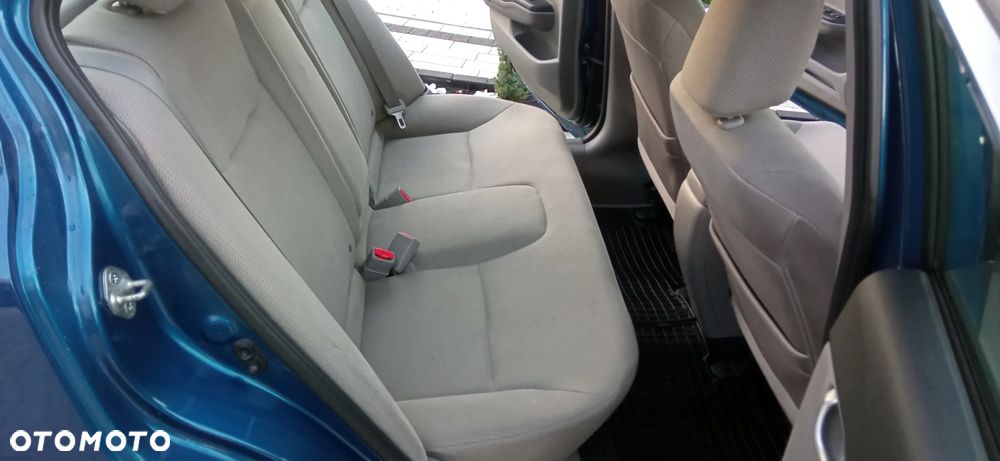 Honda Civic 1.8 Executive EU6 - 18