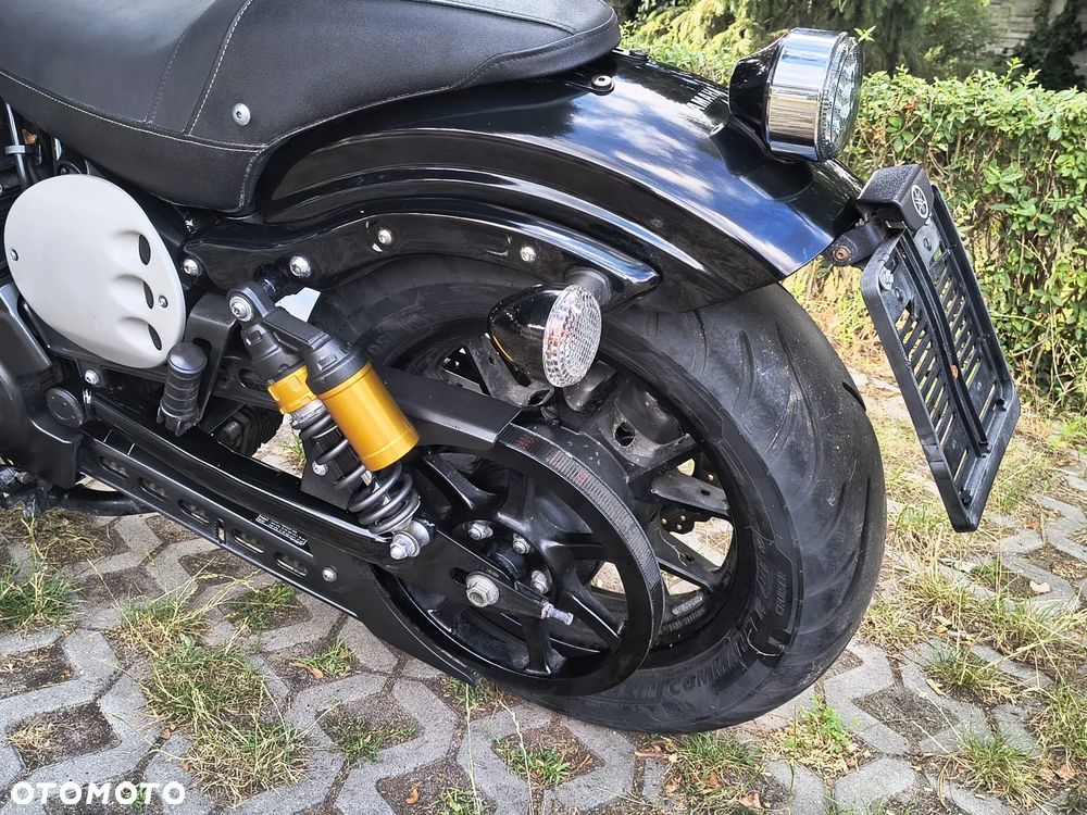 Yamaha XVS - 8