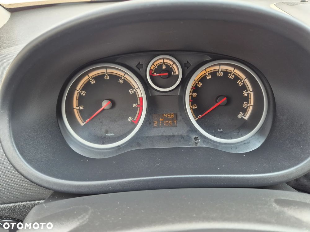 Opel Corsa 1.2 16V Edition - 10