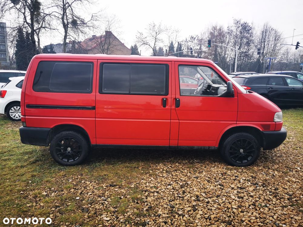 Volkswagen Caravelle Basis / CL - 6