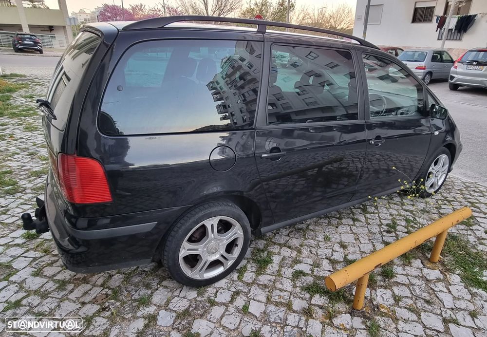 SEAT Alhambra 2.0 TDI DPF Sport - 2