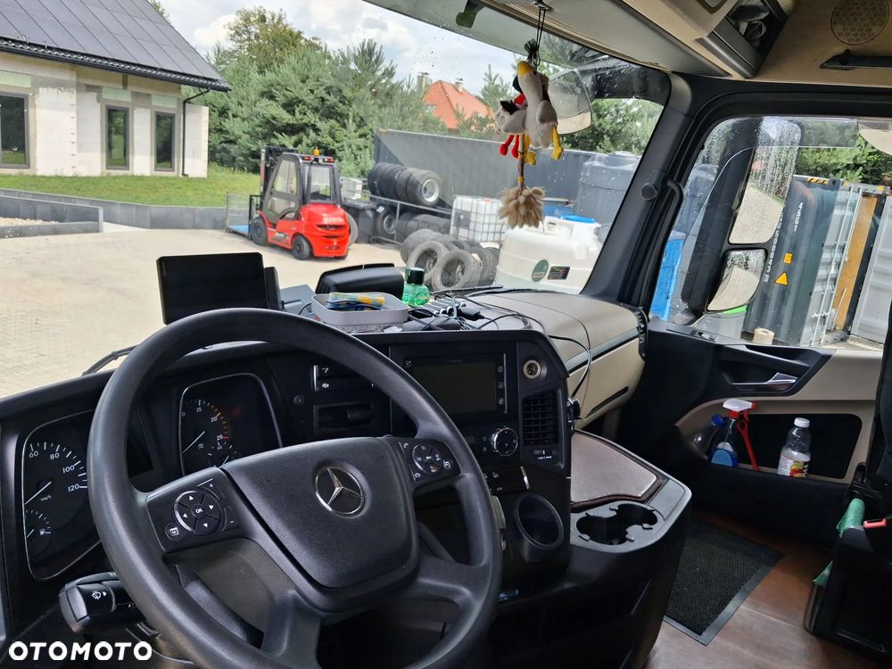Mercedes-Benz ACTROS / 1851 / Mega - 5