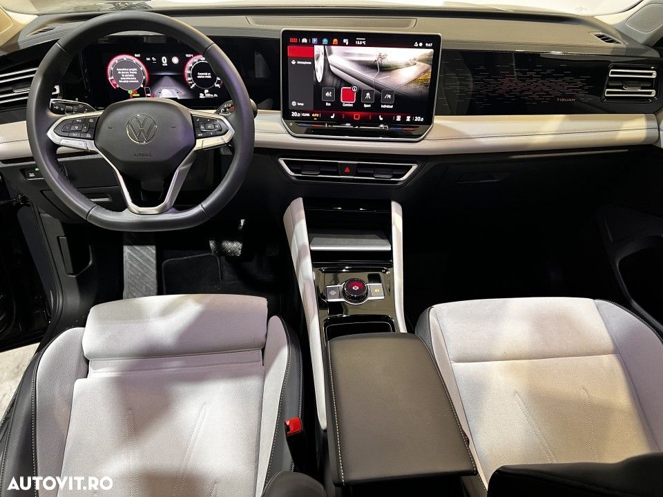 Volkswagen Tiguan - 5