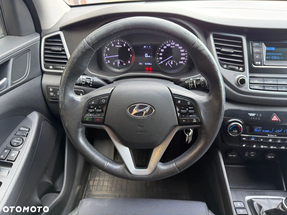 Hyundai Tucson 1.6 GDI BlueDrive Comfort 2WD - 25