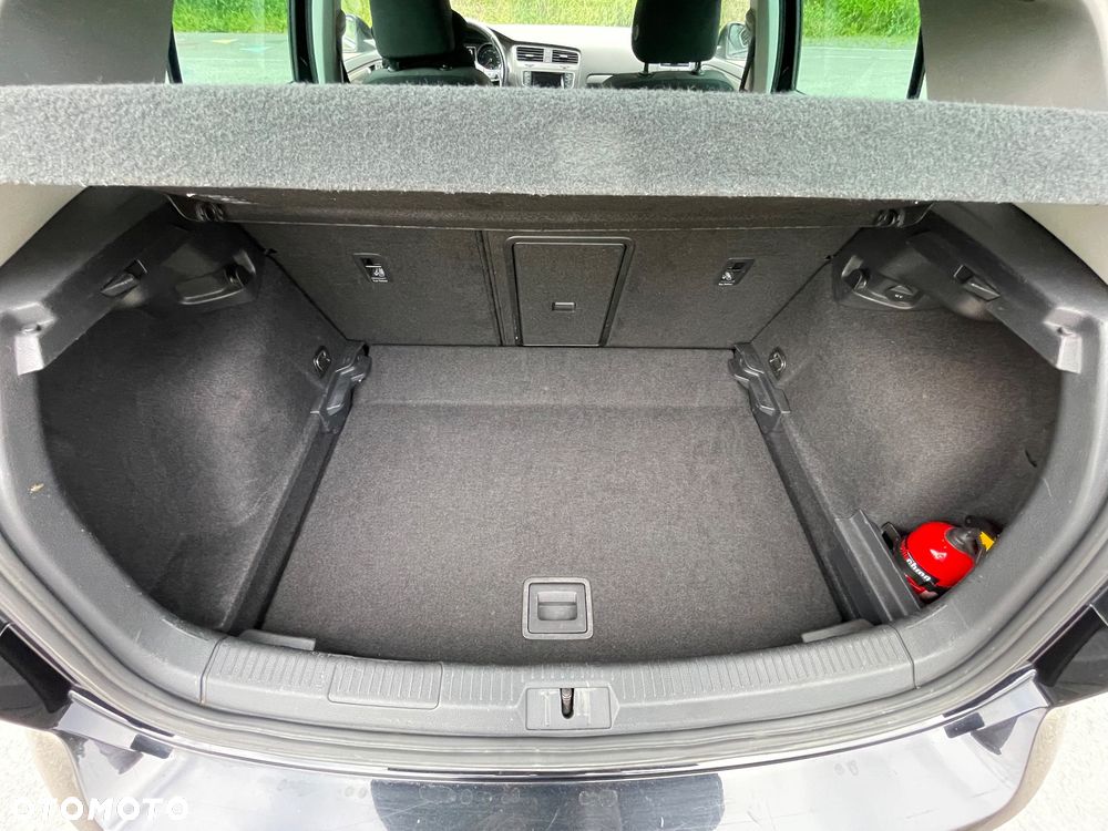 Volkswagen Golf 1.6 TDI DPF Highline - 20