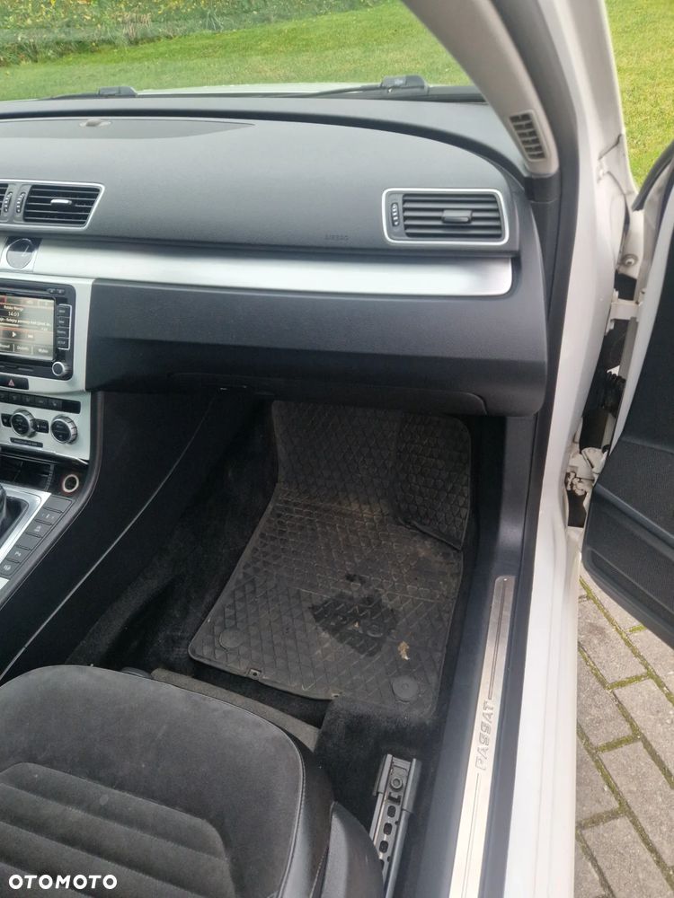 Volkswagen Passat 2.0 TDI 4Mot Highline DSG - 12