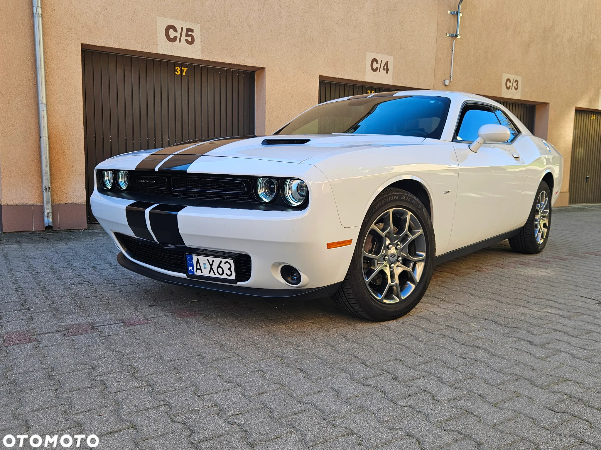 Dodge Challenger Automatik SXT Plus - 3