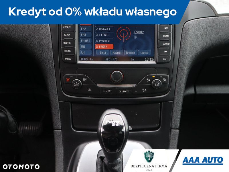 Ford S-Max - 13