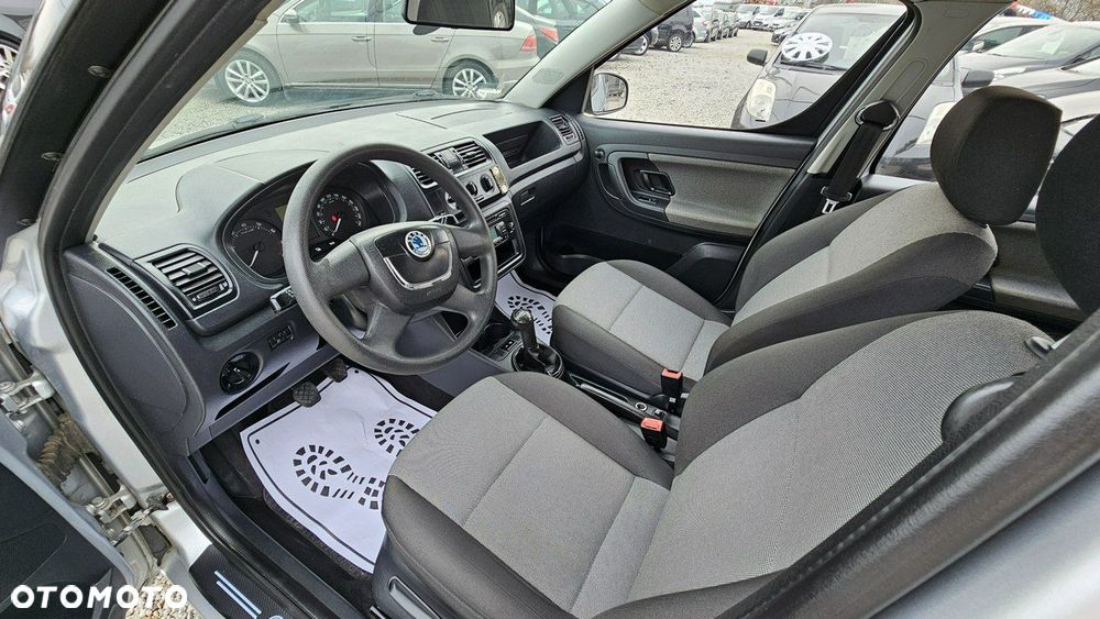 Skoda Roomster 1.4 16V Comfort - 26