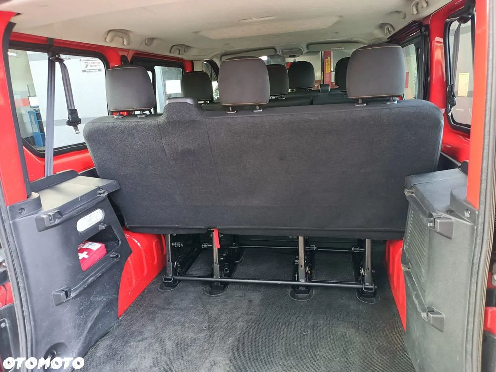 Renault Trafic - 11