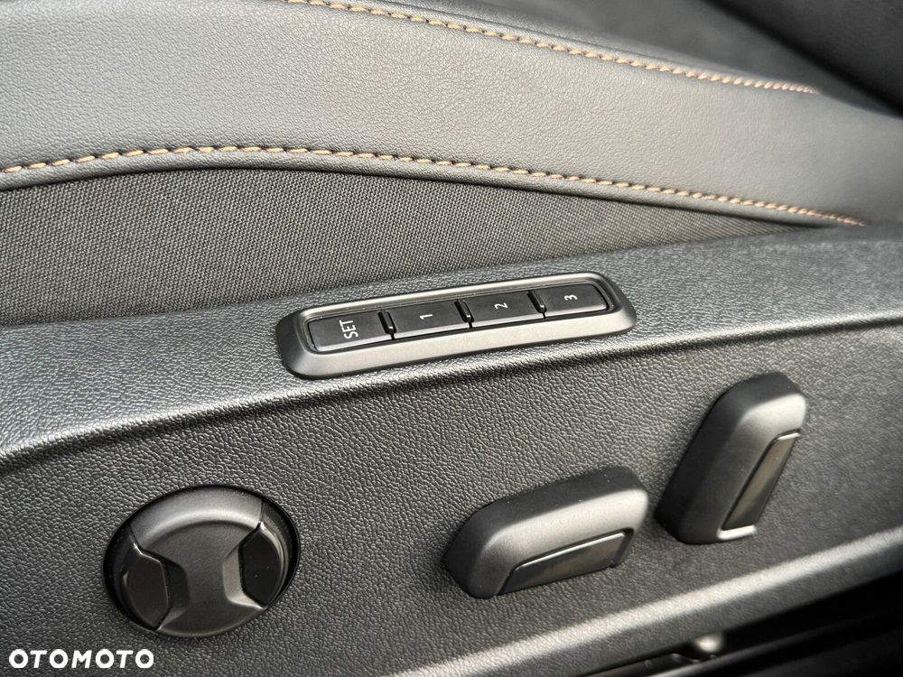 Cupra Leon Sportstourer 2.0 TSI 4Drive VZ DSG - 24