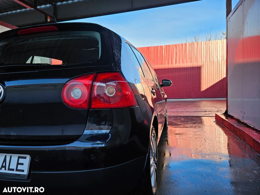 Volkswagen Golf 1.6 Comfortline - 21