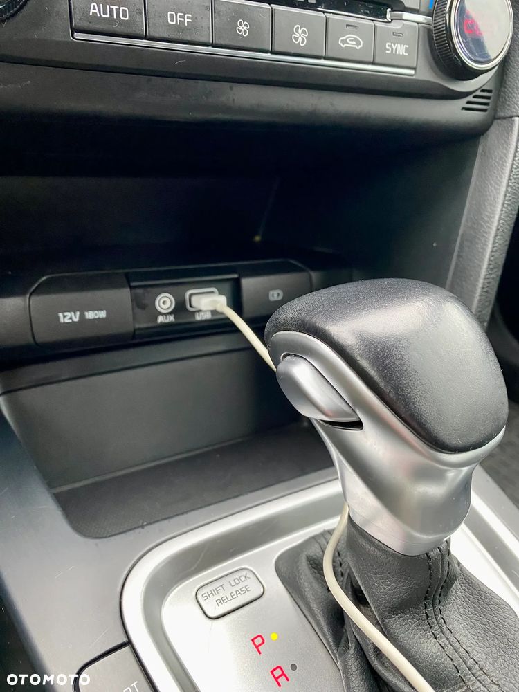 Kia Ceed 1.4 T-GDI M DCT - 16