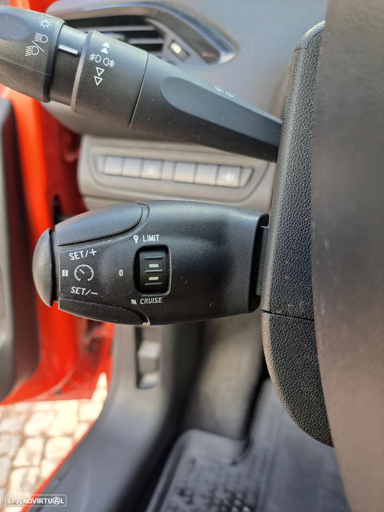 Peugeot 208 PureTech 82 Start & Stop Style - 20