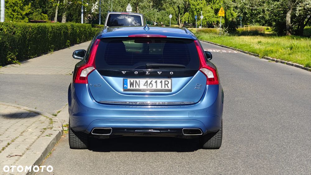 Volvo V60 D6 AWD Plug-in Hybrid Summum - 13